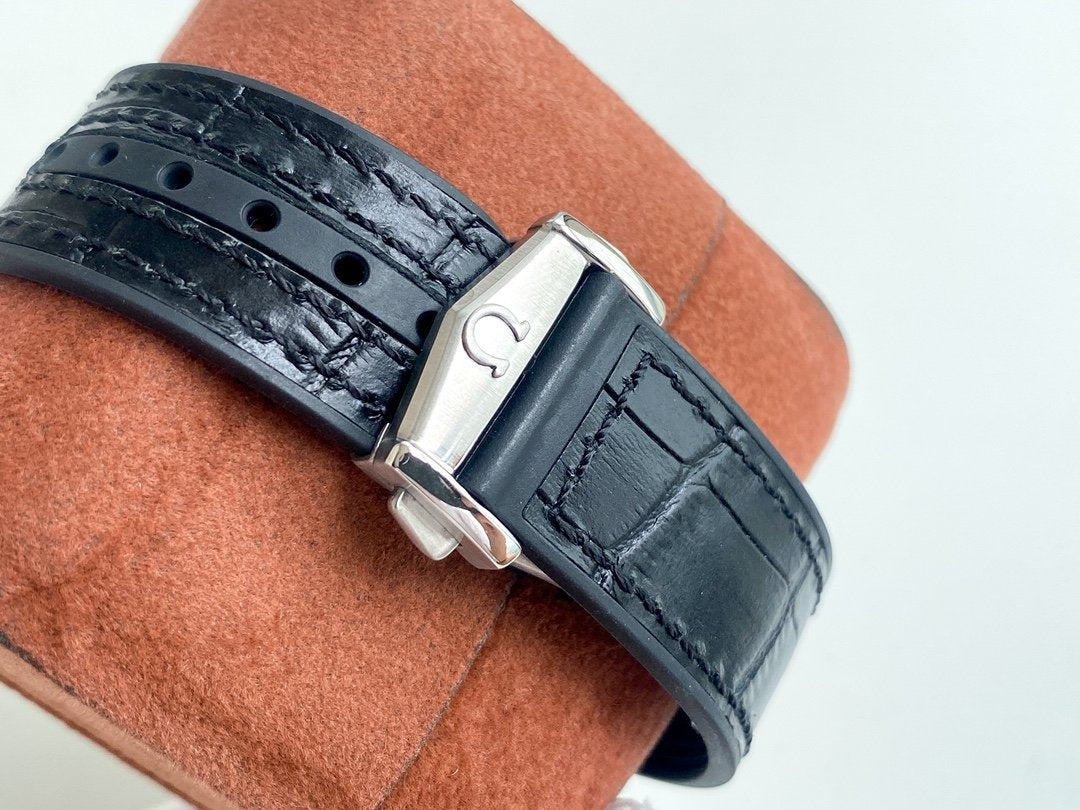 SEAMASTER PLANET OCEAN 600 STEEL BLACK CERAMIC LEATHER