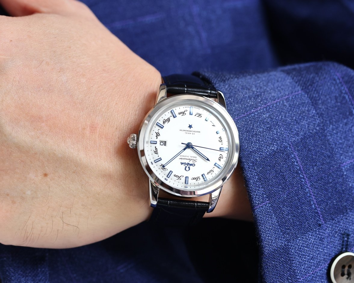 SEAMASTER GLOBEMASTER 40MM WHITE DIAL ANNUAL CALENDAR