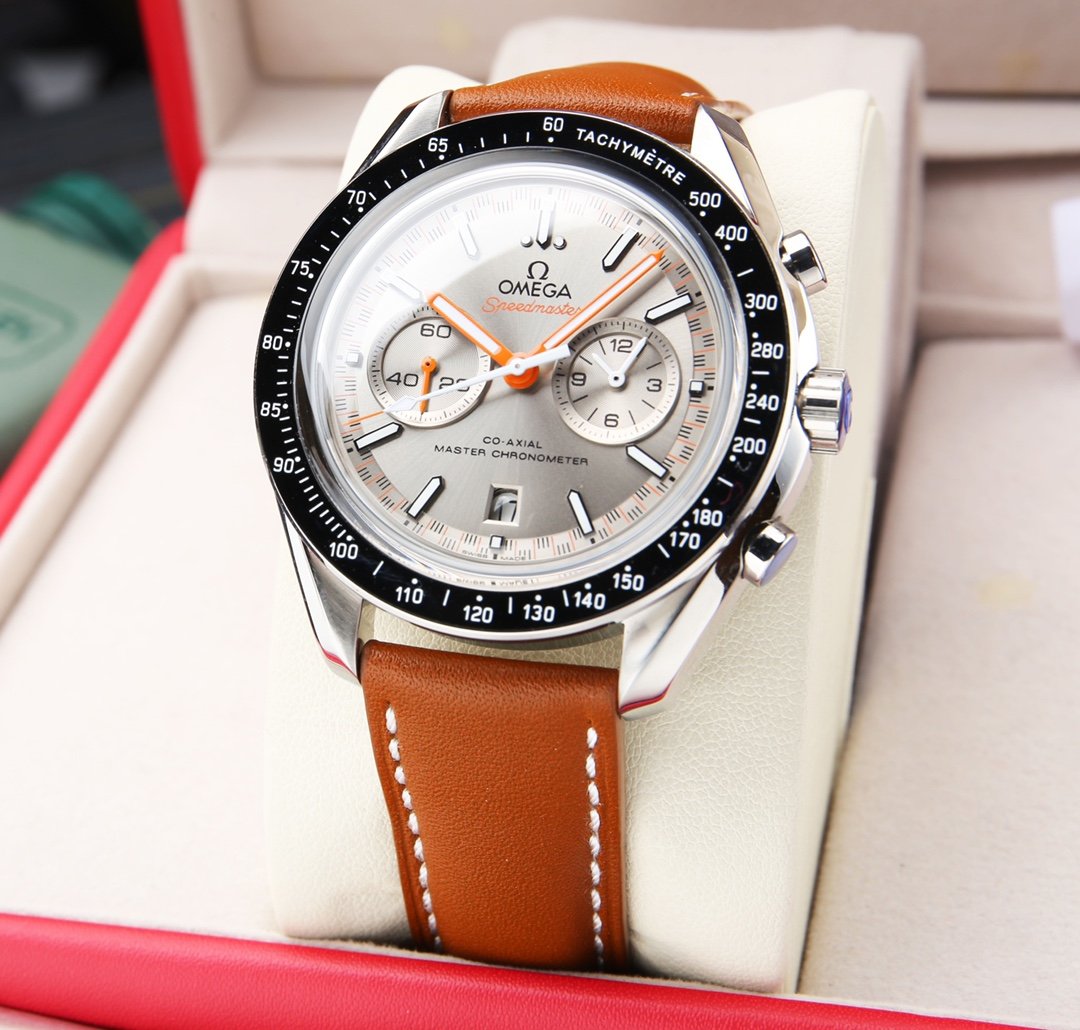 SPEEDMASTER CHRONO 42MM LEATHER