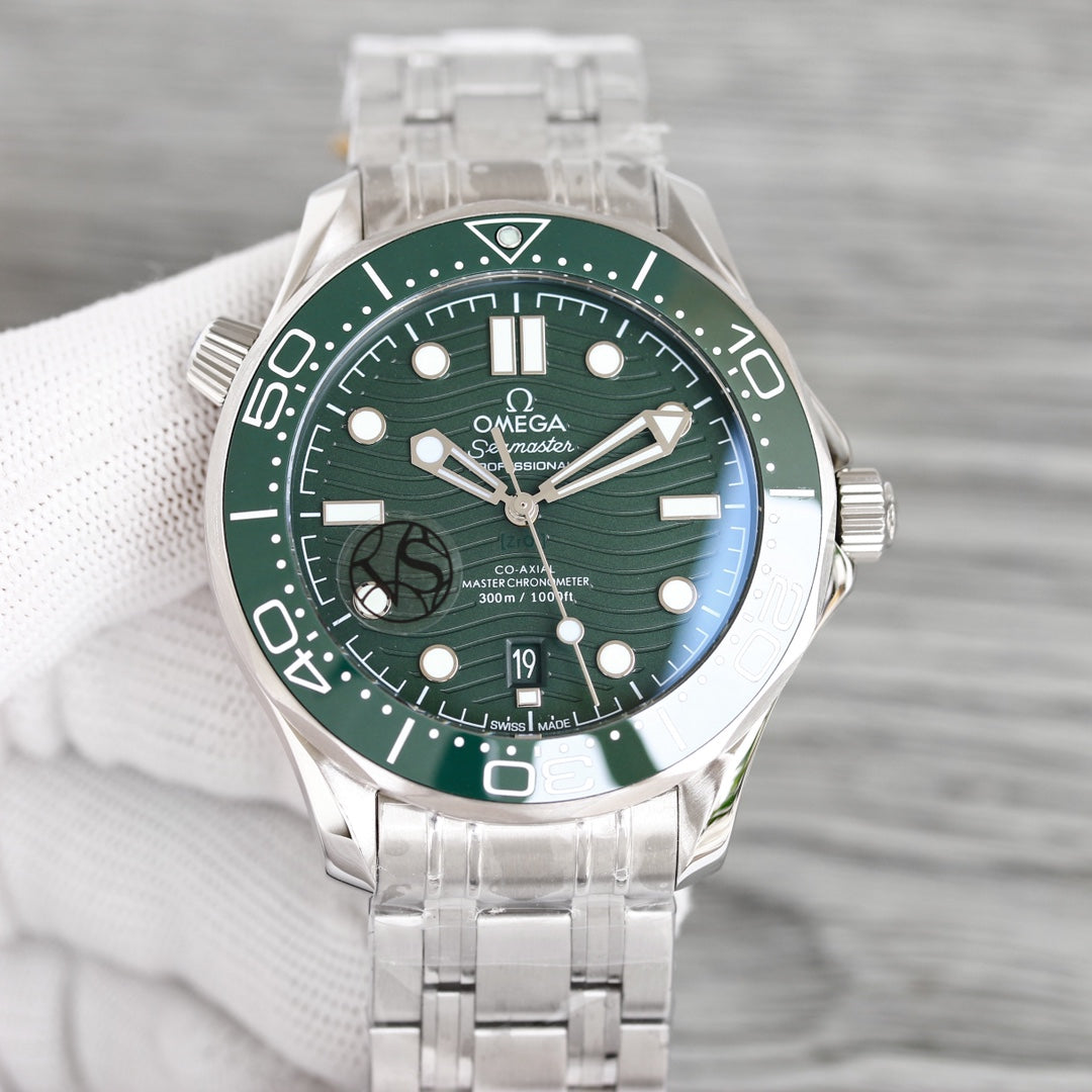 SEAMASTER DIVER 300 CUSTOM GREEN DIAL