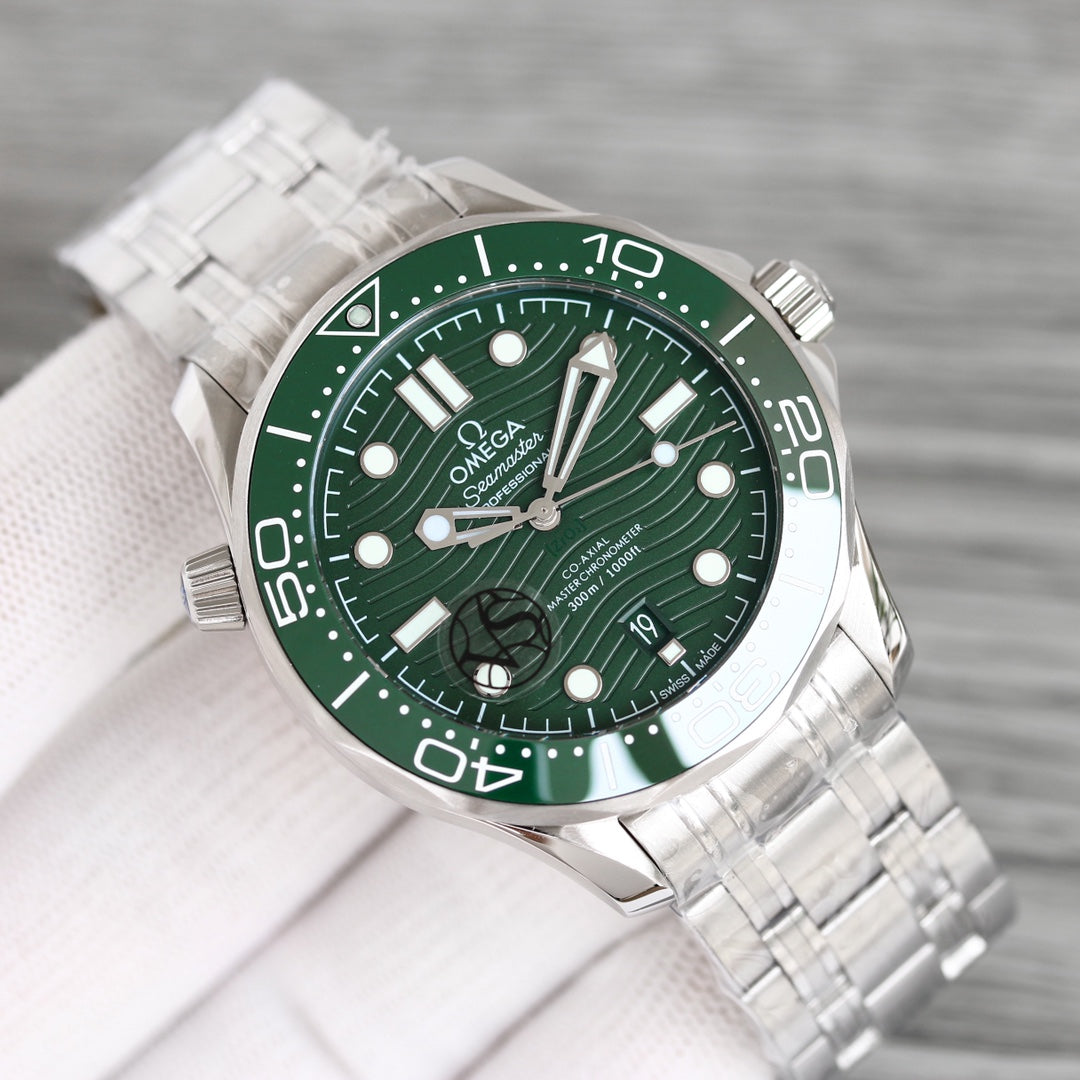 SEAMASTER DIVER 300 CUSTOM GREEN DIAL