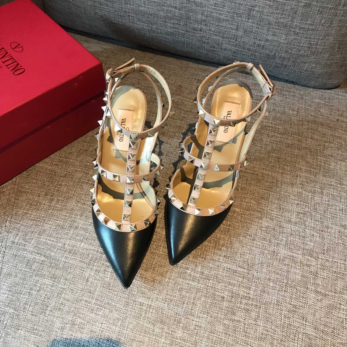 Rockstud Slingback 100 Black Beige Calfskin