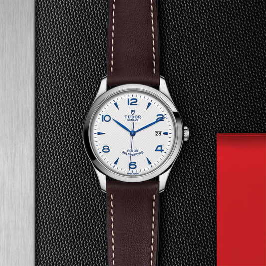 1926 41mm - Opaline on Leather Strap