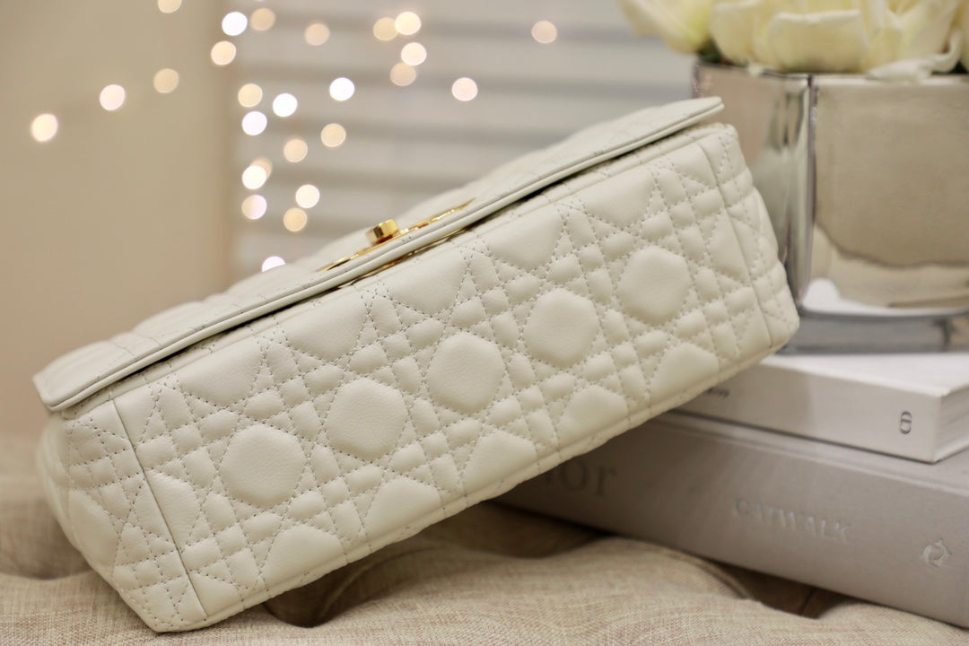 LARGE CARO BAG 28 WHITE CALFSKIN