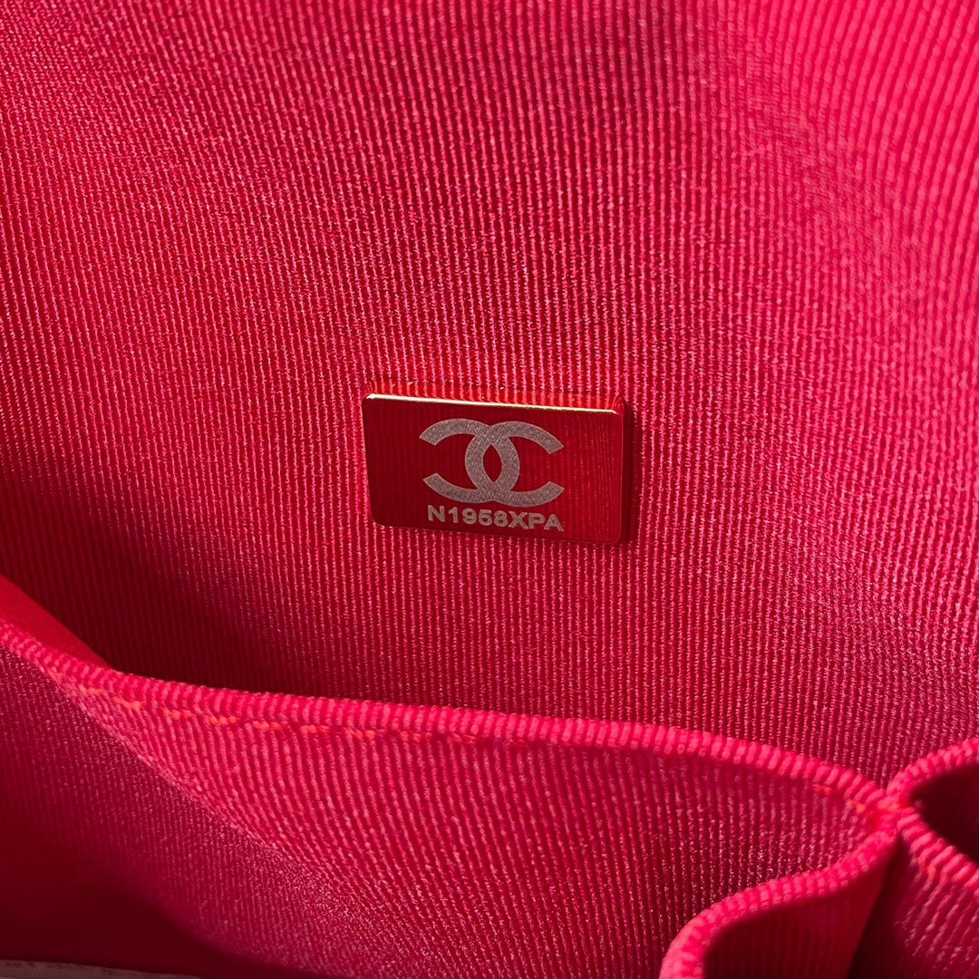 Chanel 2025 Gabrielle Black 25cm Calfskin 320991