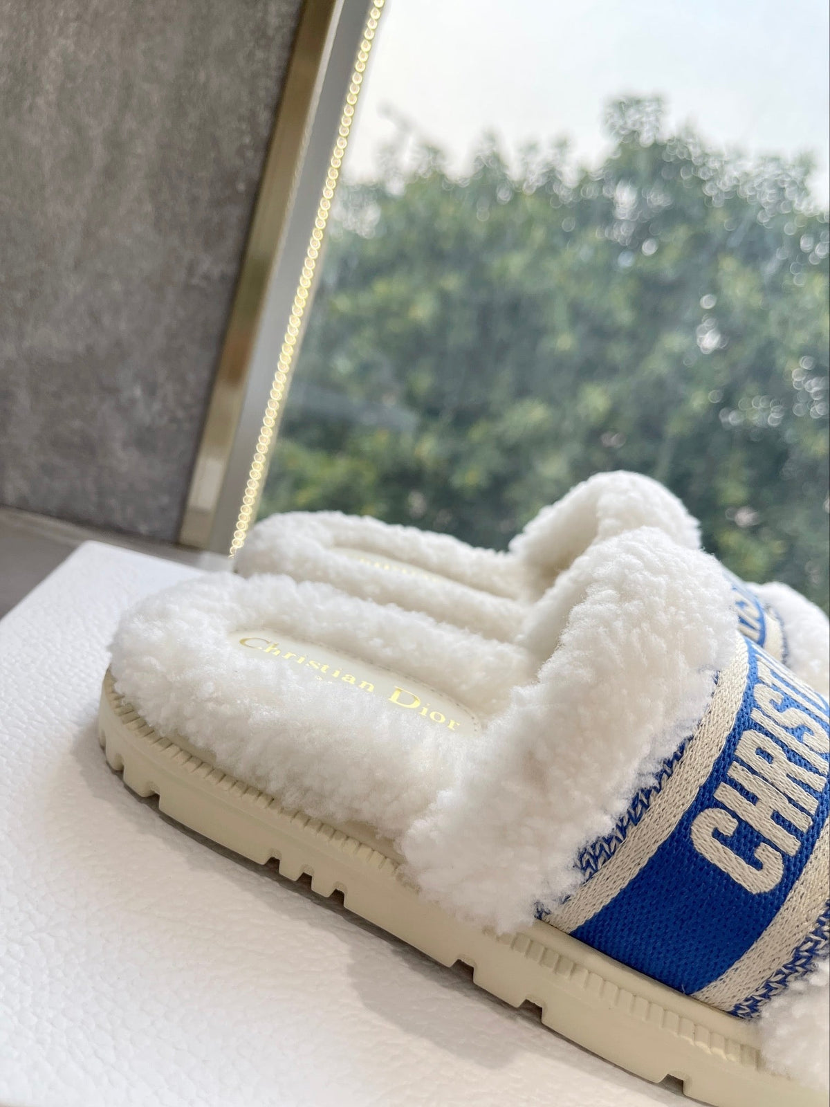 CD 25 Flat Slippers White Blue Wool 395569