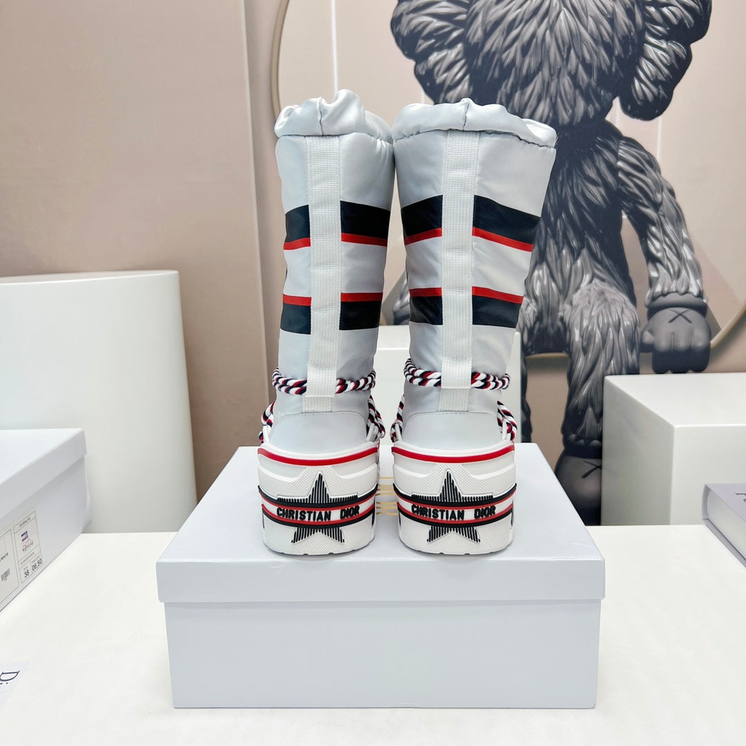 CD Platform Snow Boots White Navy Blue Cowhide Nylon Fabric 539652