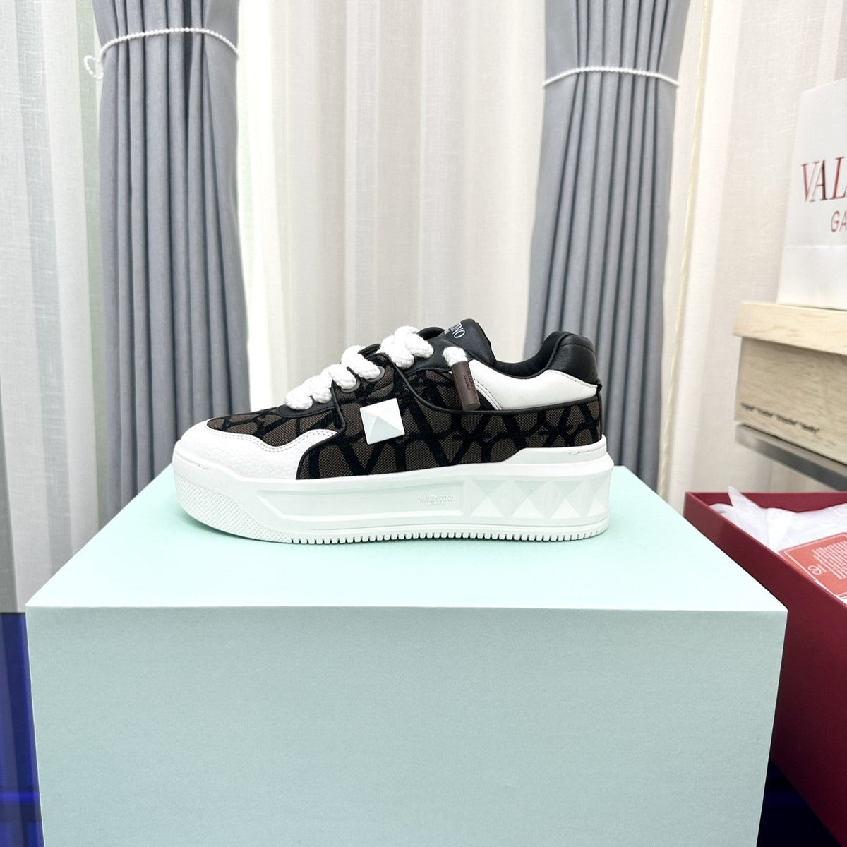 One Stud Xl Low-Top Sneaker Brown Black White Nappa Leather And Toile Iconographe Fabric
