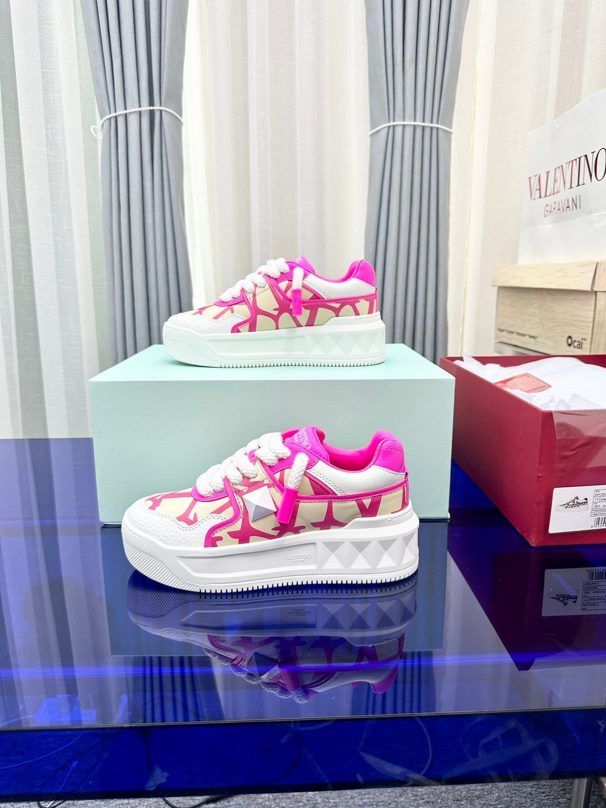 One Stud Xl Sneaker Pink White Nappa Leather And Toile Iconographe