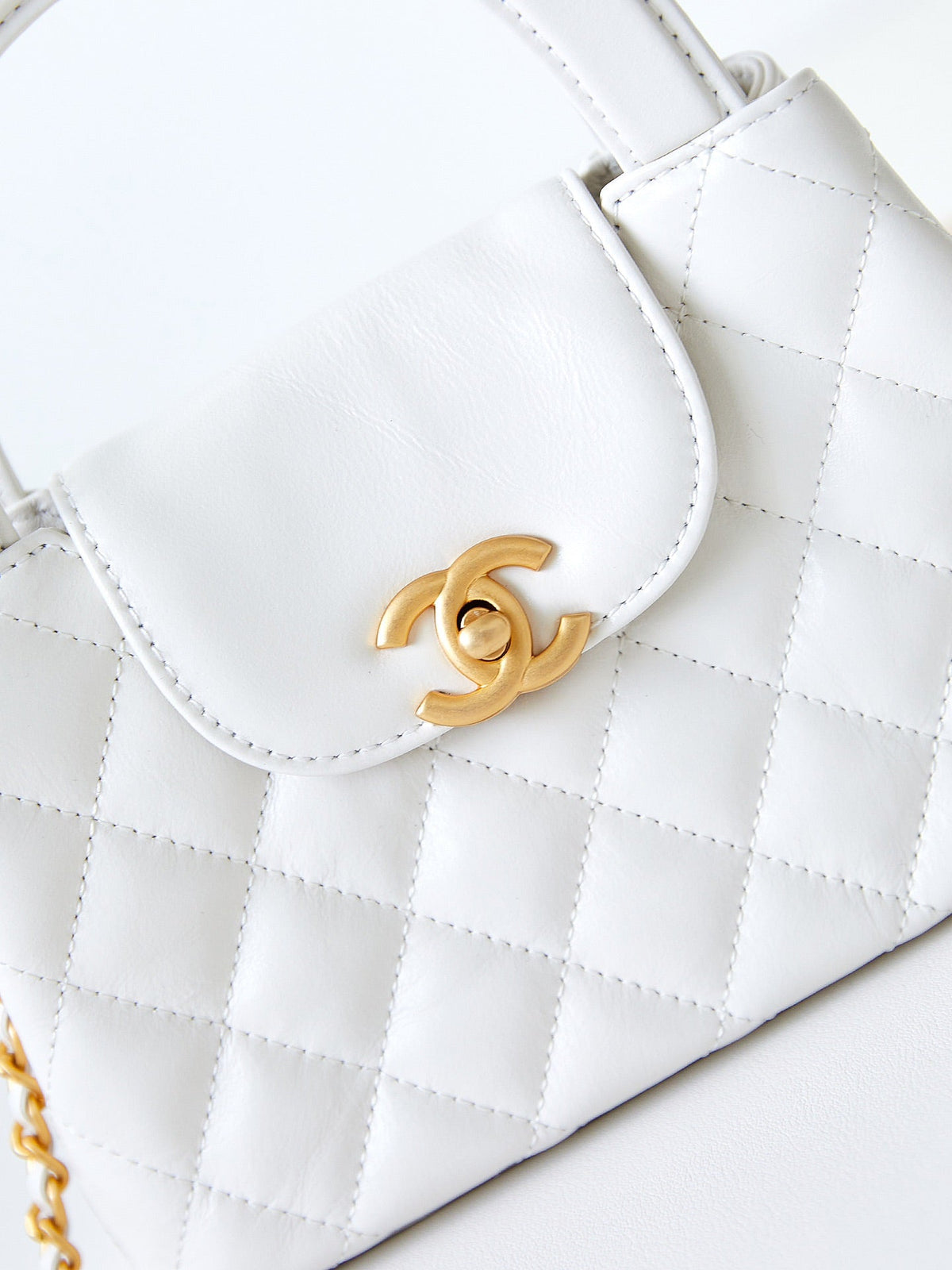 cc 24a nano 19cm kelly shopper bag white lambskin