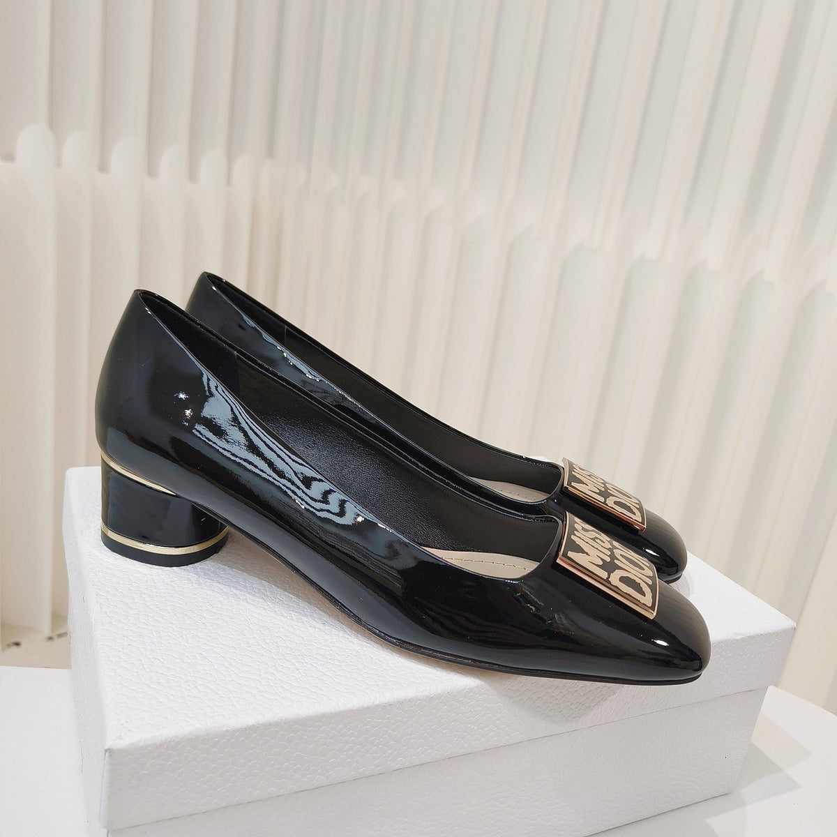 Miss Dior Pump 40mm In Glossy Black Cowhide 111368