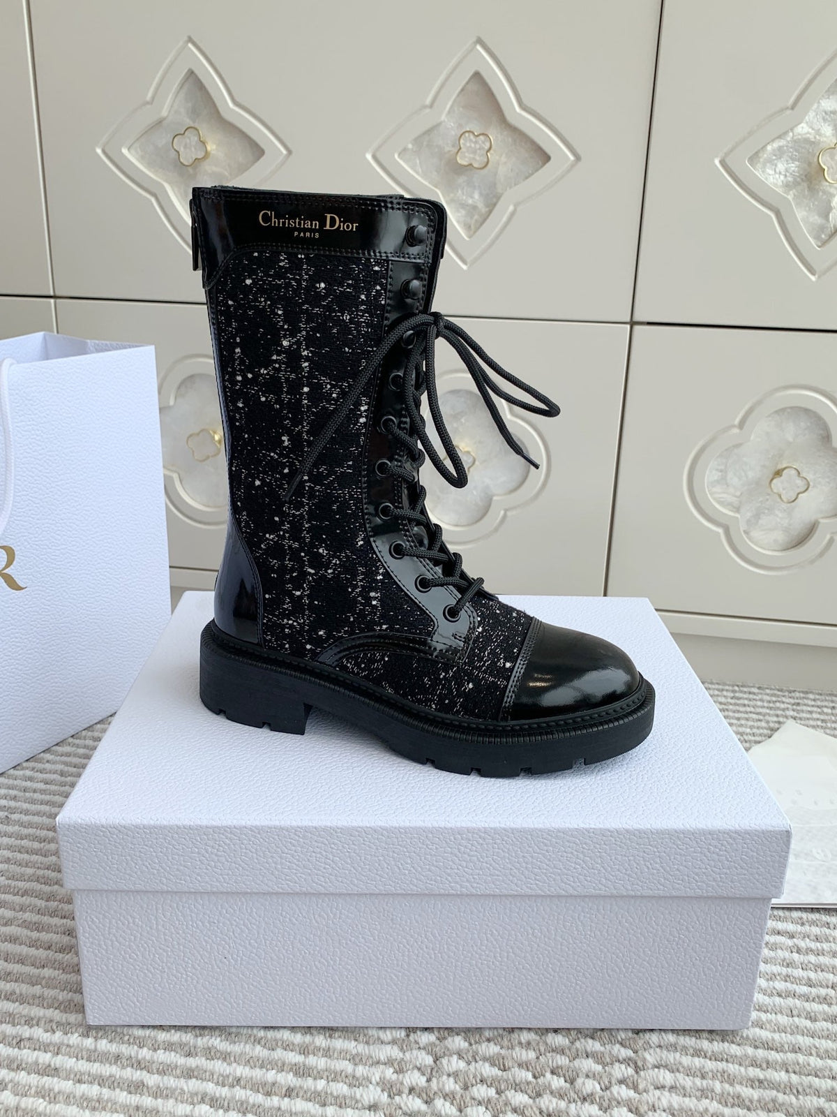 CD D-Unit Ankle Boot In Black Tweed Fabric And Glossy Cowhide 105086