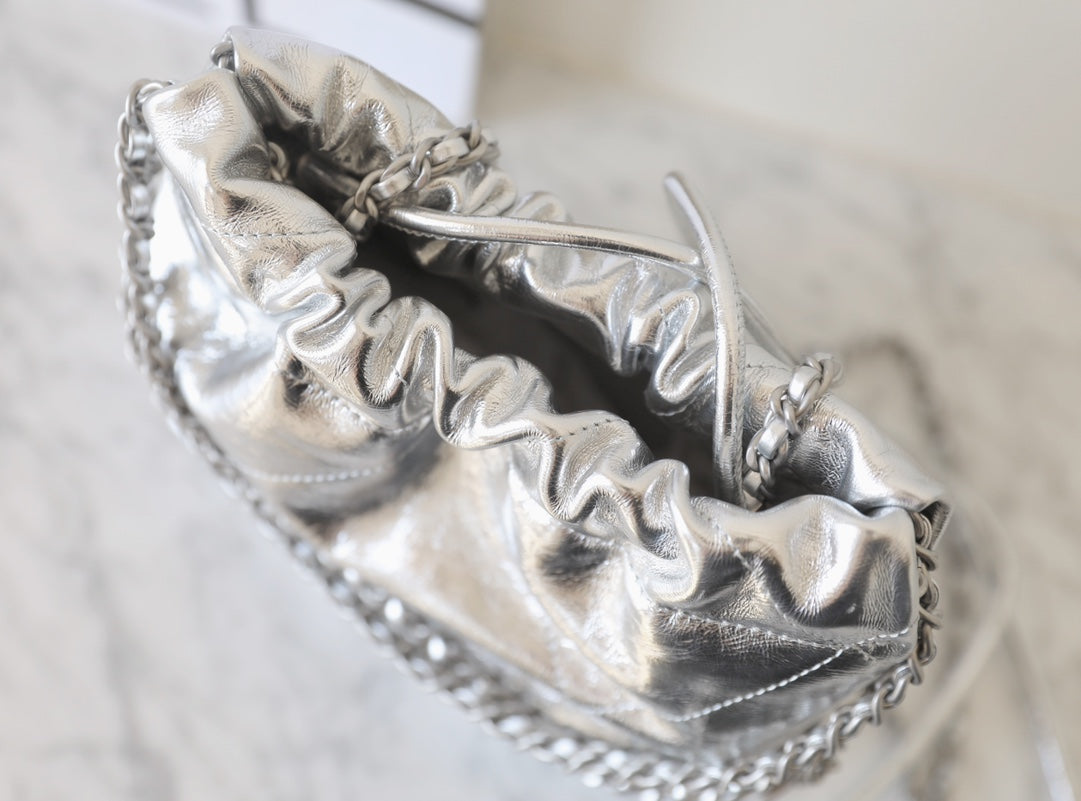 25C Hobo 22 Bag 19cm Silver Metalic Lambskin