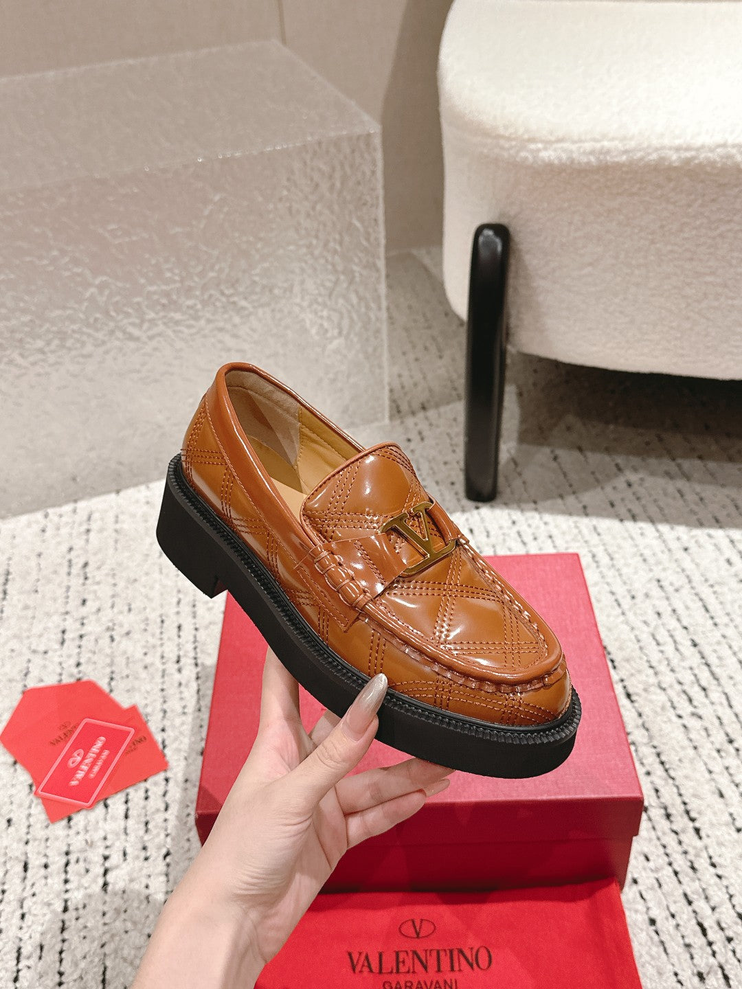 VT Vlogo Loafer Brown Patent Leather
