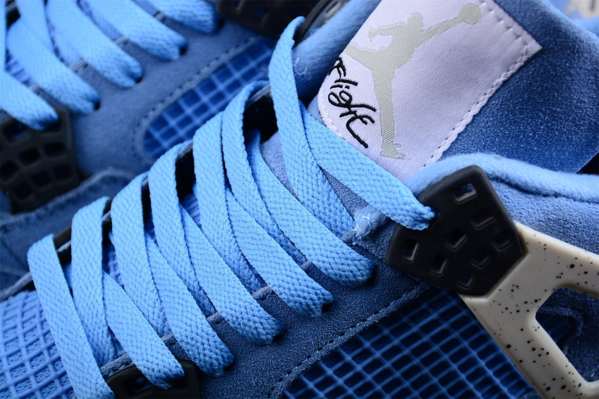 AJ 4 RETRO UNIVERSITY BLUE