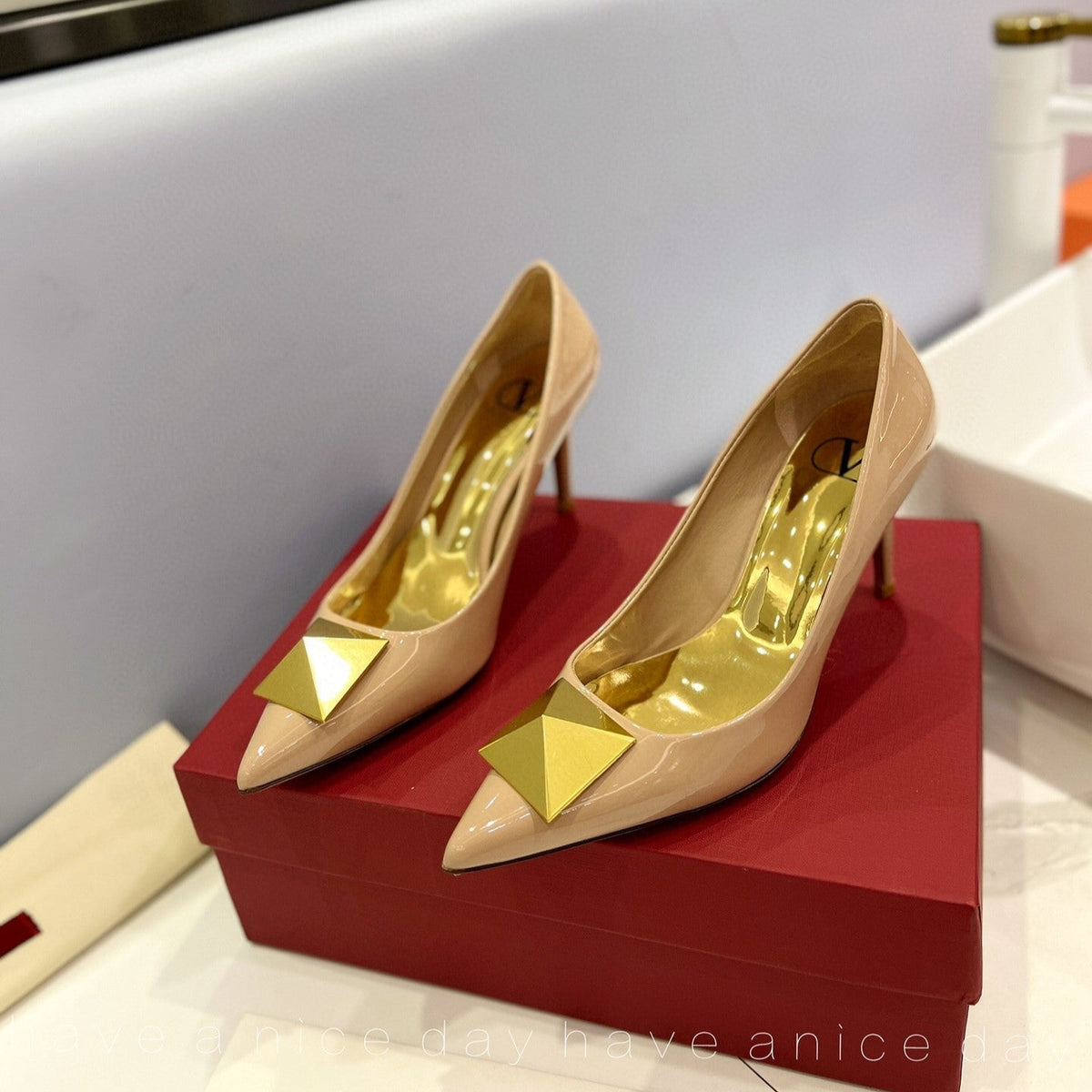 One Stud Gold Patent Beige Leather Pump