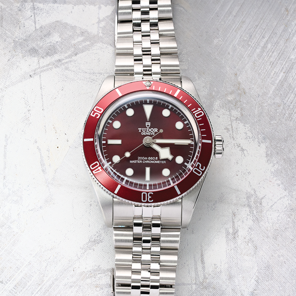 Black Bay 58 39mm - Burgundy on Bracelet