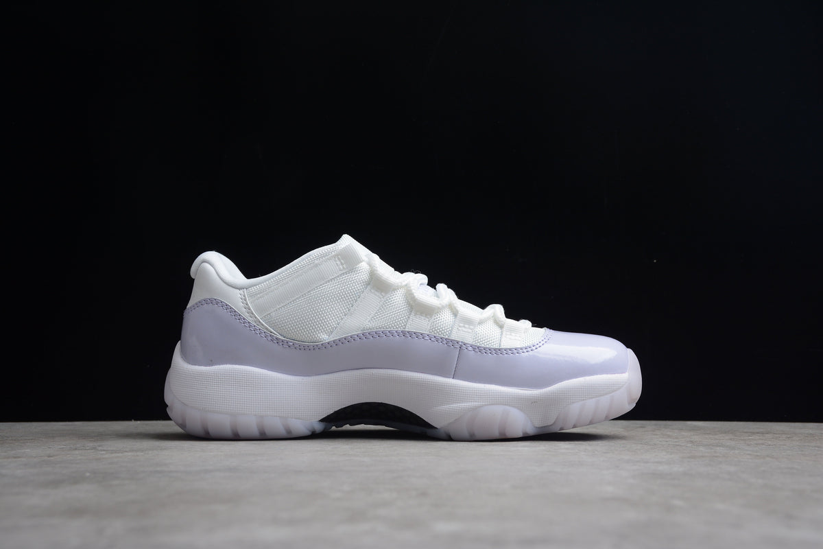 Air Jordan 11 Low Pure Violet