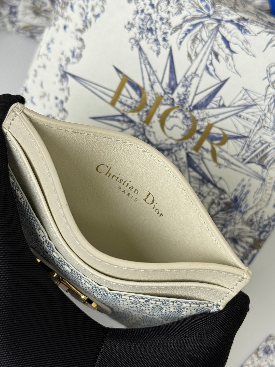 CD 30 Montaigne Freesia Card Holder 10cm White Grey Jacquard
