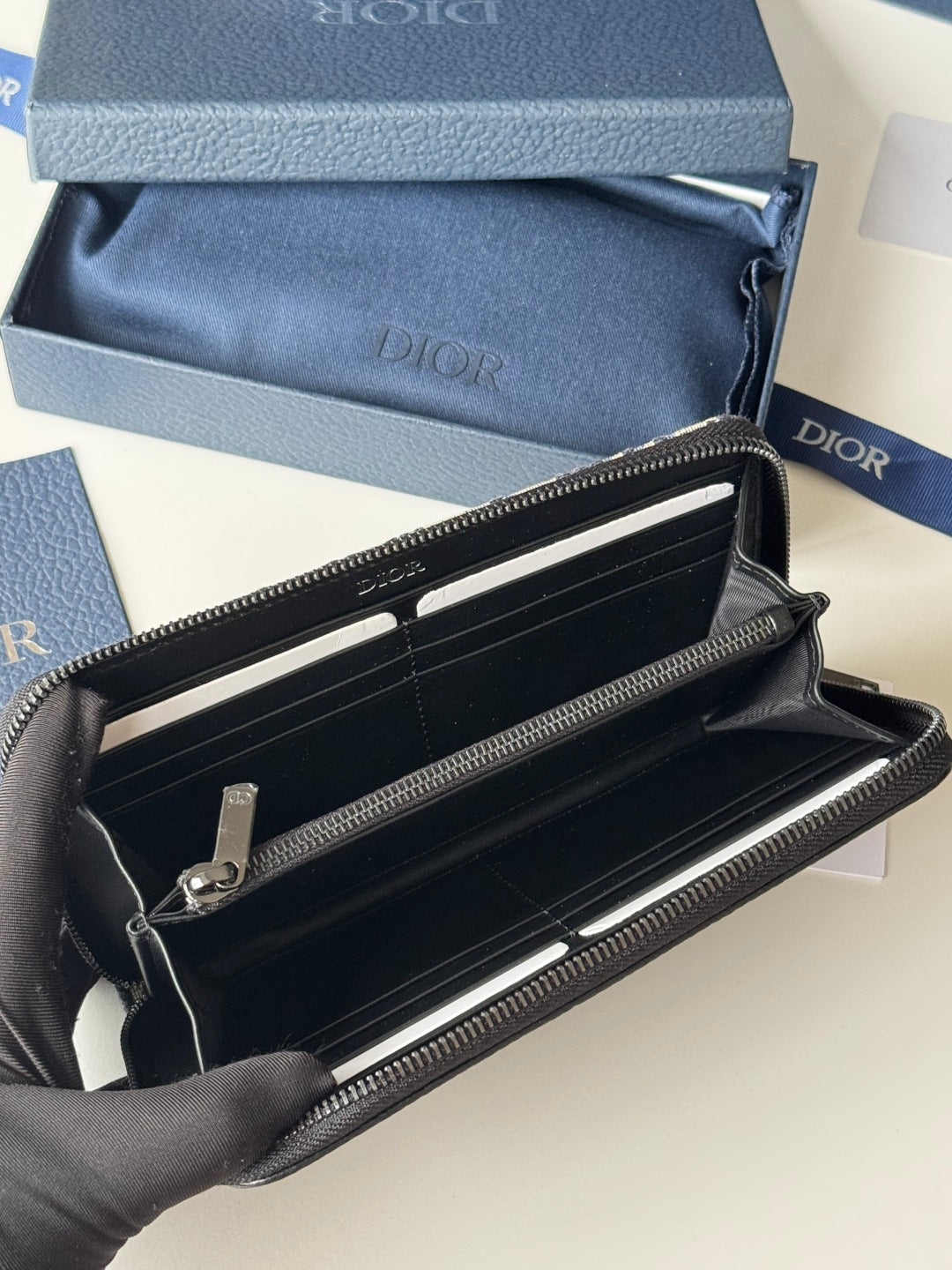 CD Saddle Long Zipped Wallet Black Beige Grain Cowhide & Jacquard