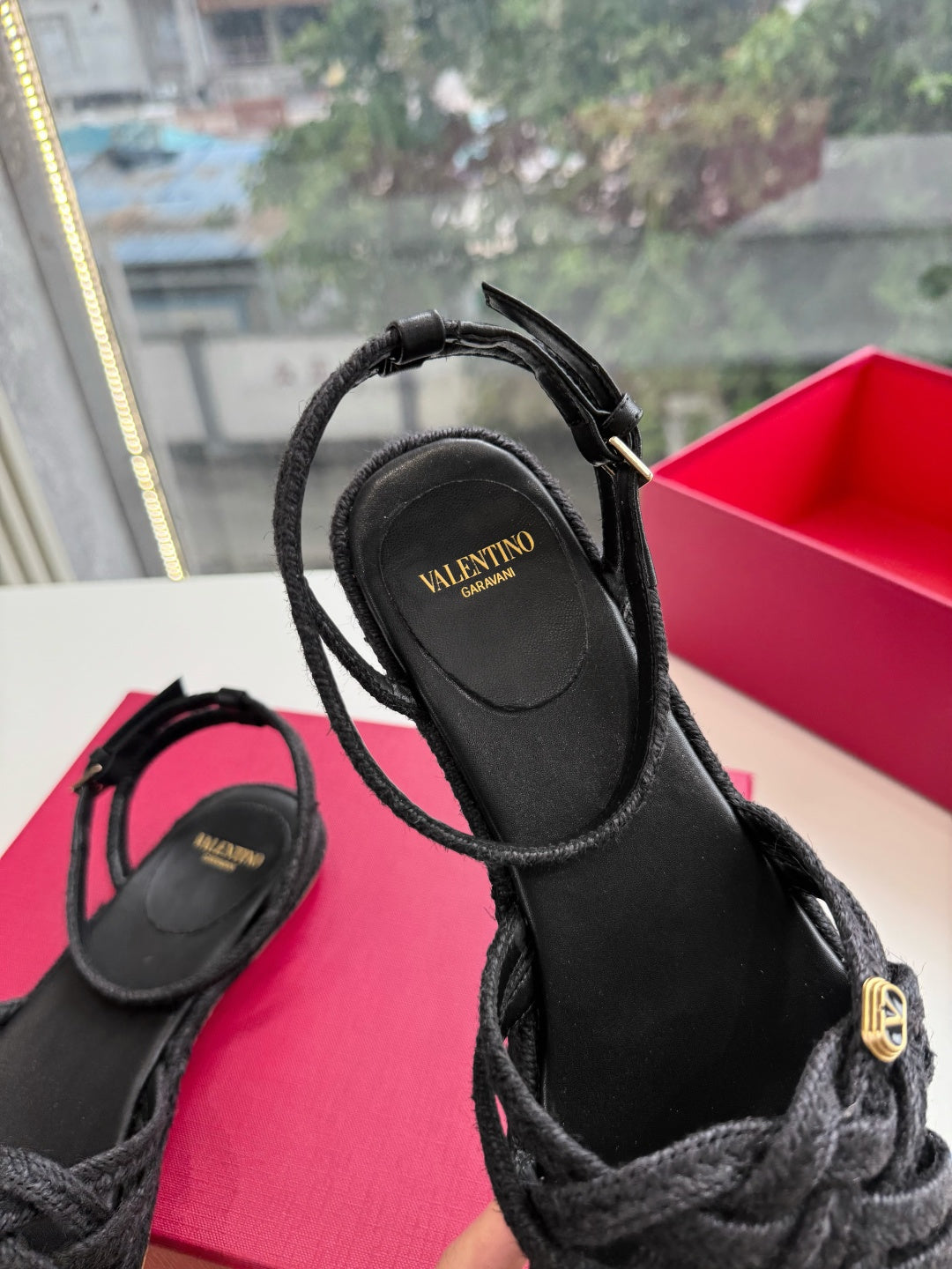 VLogo Bribri Espadrille Sandals Black Raffia Leather 933617