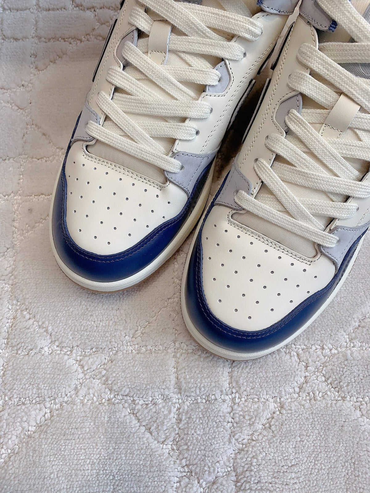 CD B57 Mid-Top Sneaker White Grey Mix Dark Blue Calfskin And Oblique Jacquard