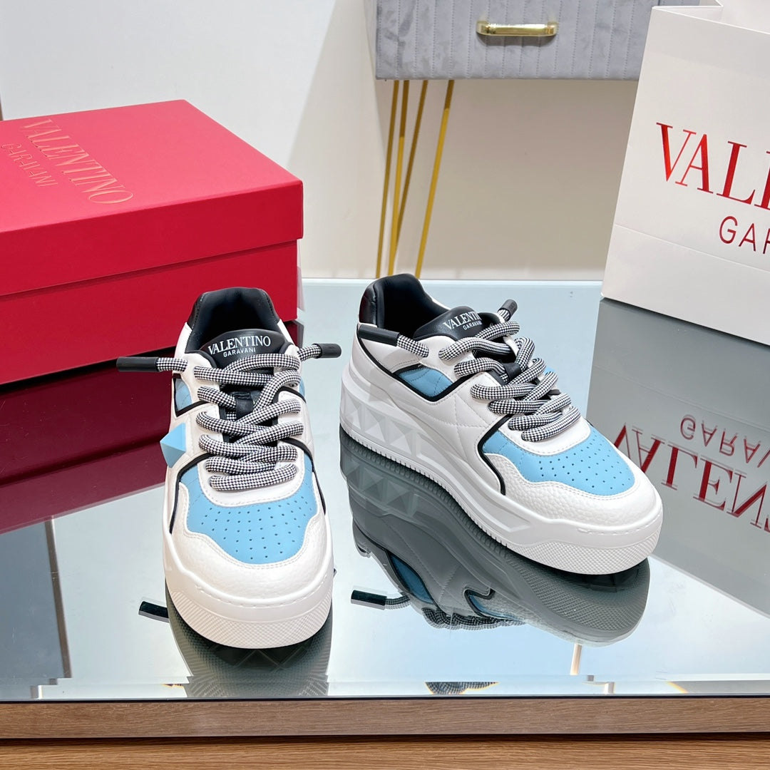 VT 2025 Garavani Sneakers White Black Blue Cowhide 546975