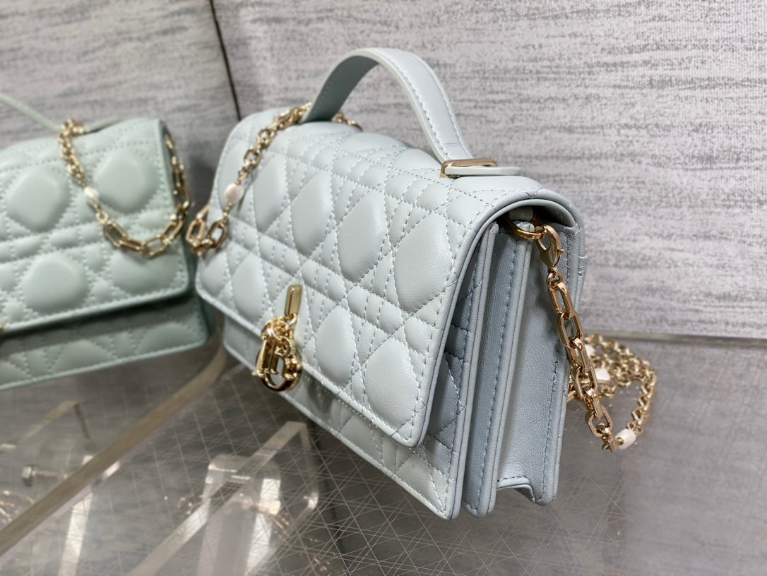 my cd mini 21 light cloud blue lambskin