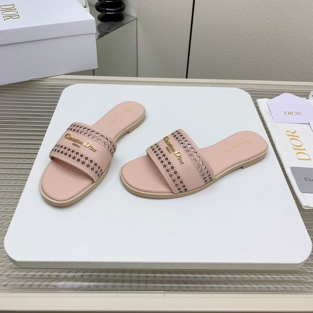 CD D-Lane Slide In Light Pink Cowhide 106273