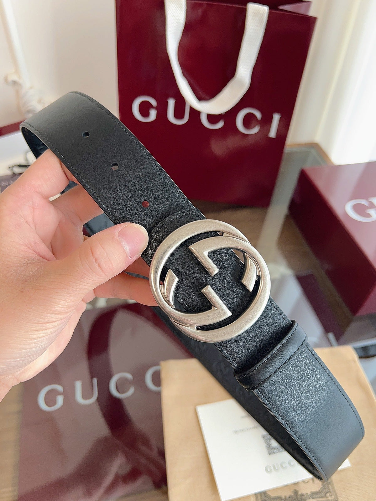 Gucci Supreme Belt Sliver Buckle 40mm Black Embossed Leather