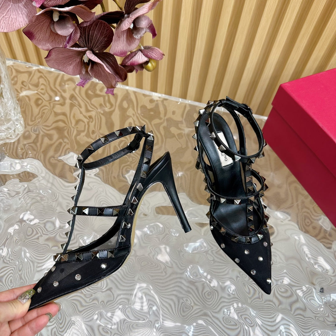 ROCKSTUD MIRROR-EFFECT PUMP WITH MATCHING STRAPS AND STUDS 95 MM BLACK CALFSKIN AND MESH