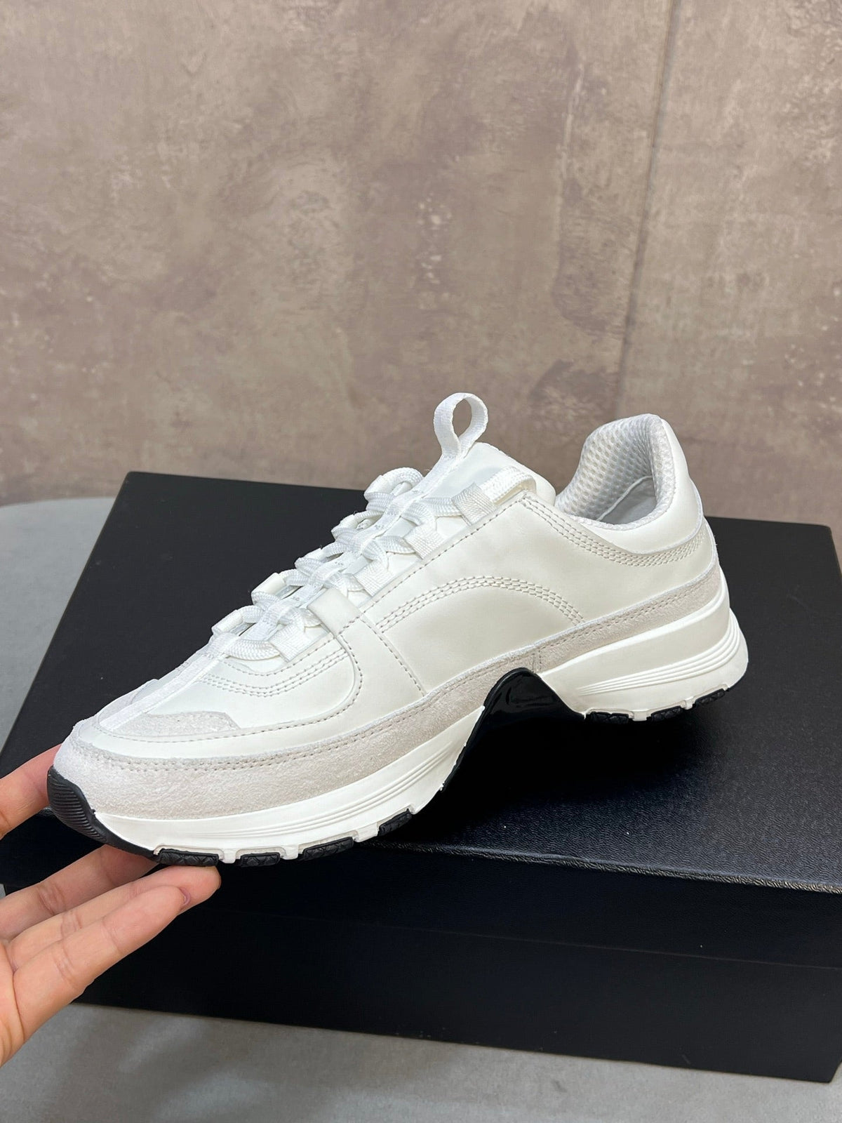 CC 26s Runner CC Logo Sneakers White Calfskin Suede