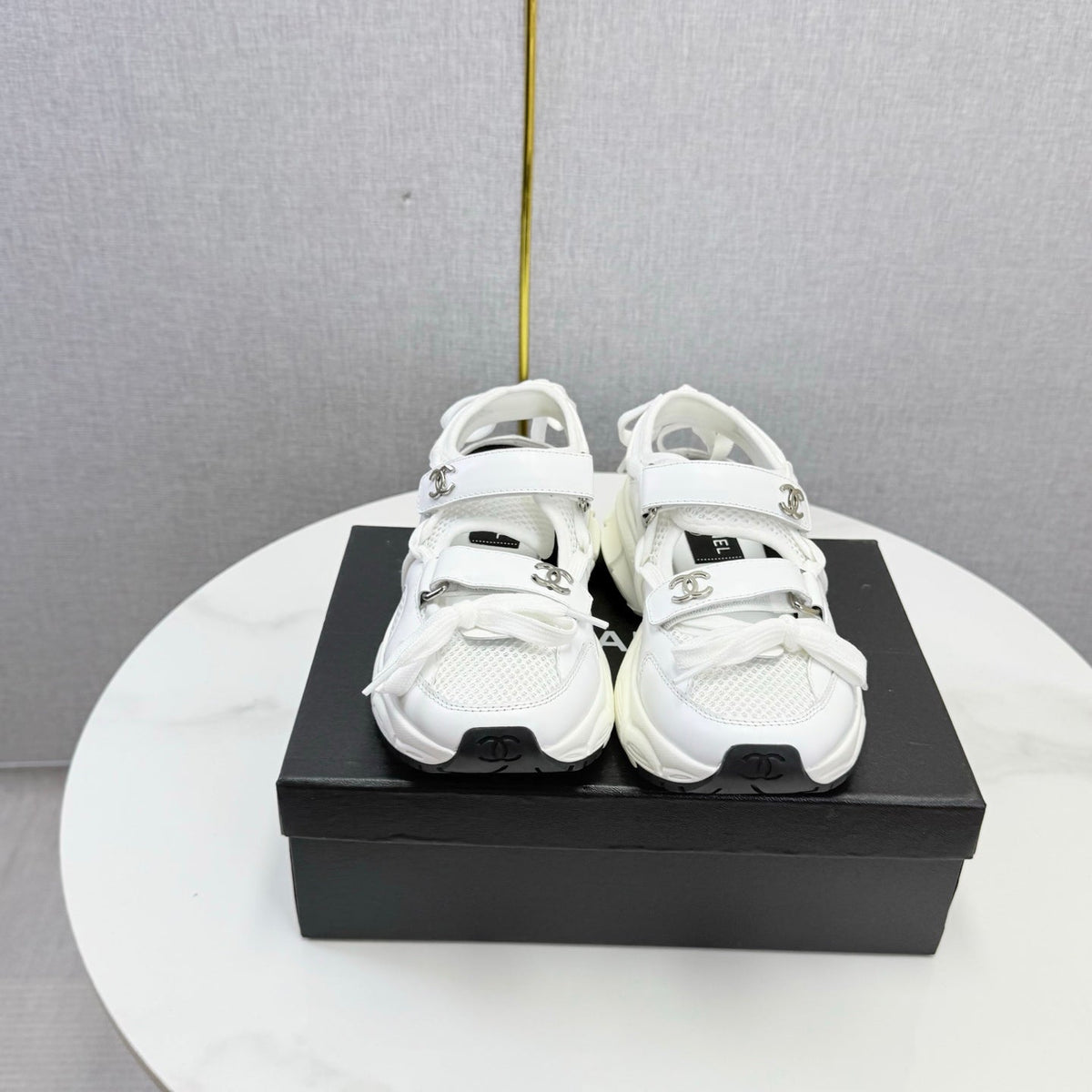 CC 26s Casual Sneakers White Leather Mesh 865835