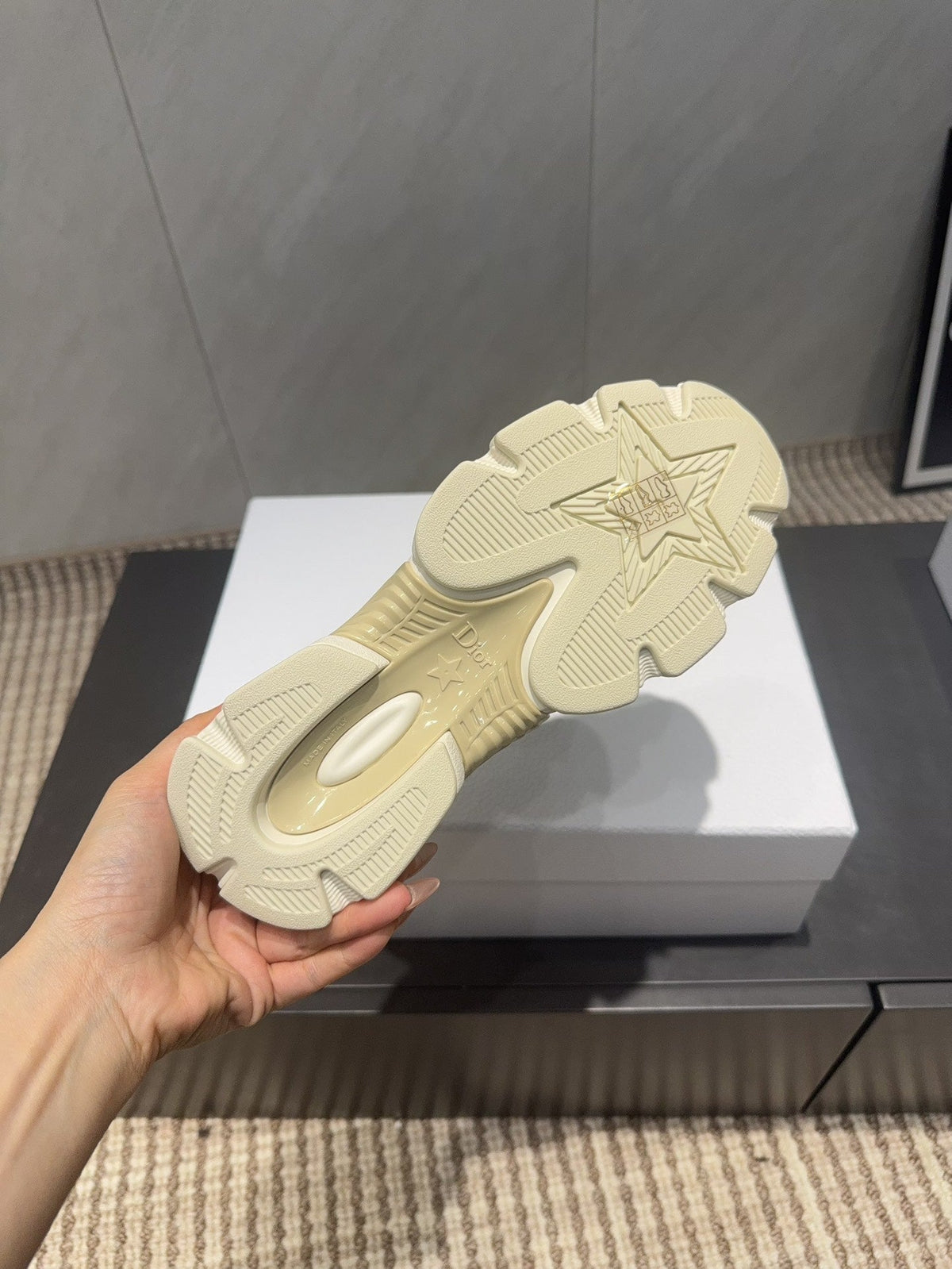 CD platform casual sneaker cream suede mesh 539675