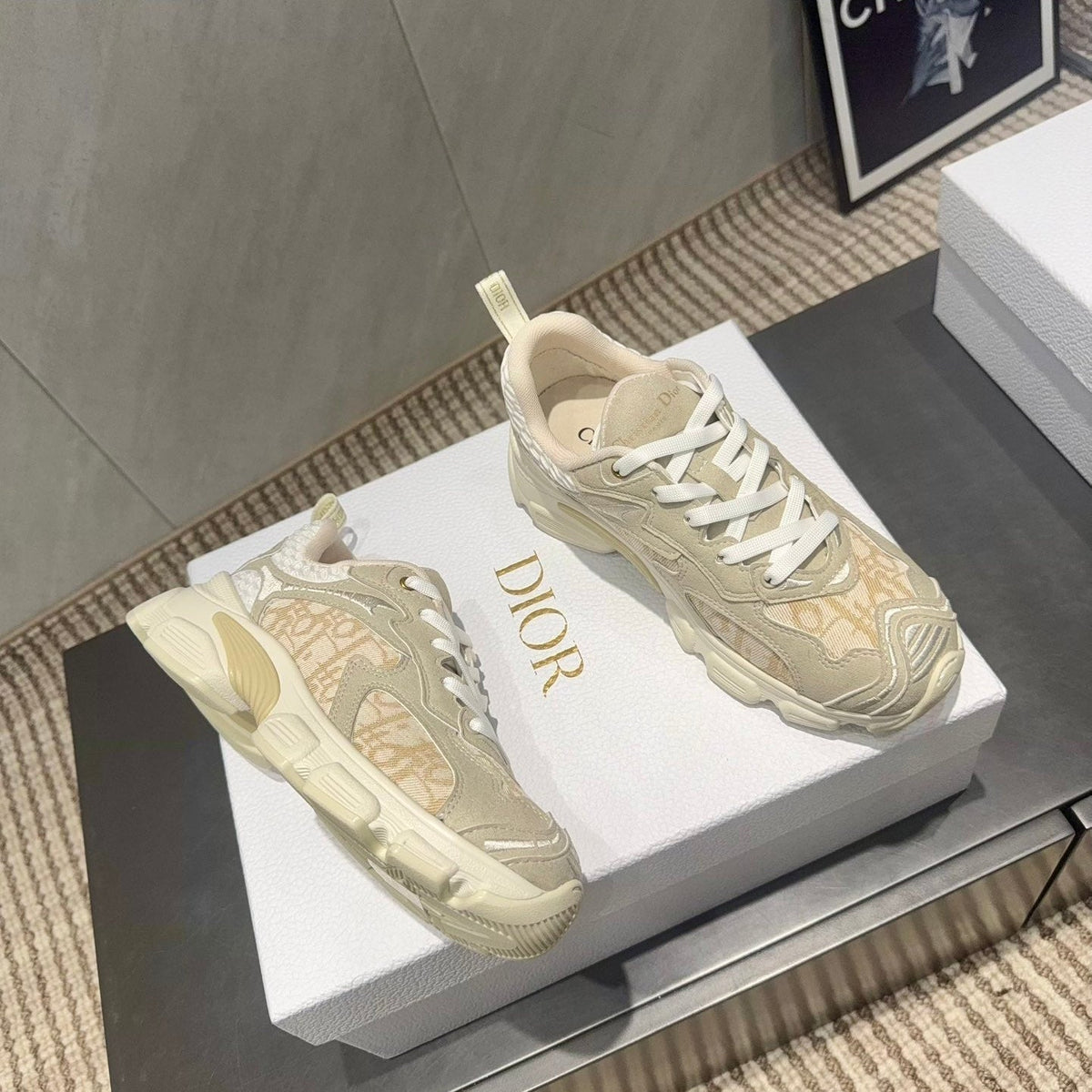 CD platform casual sneaker cream suede mesh 539675