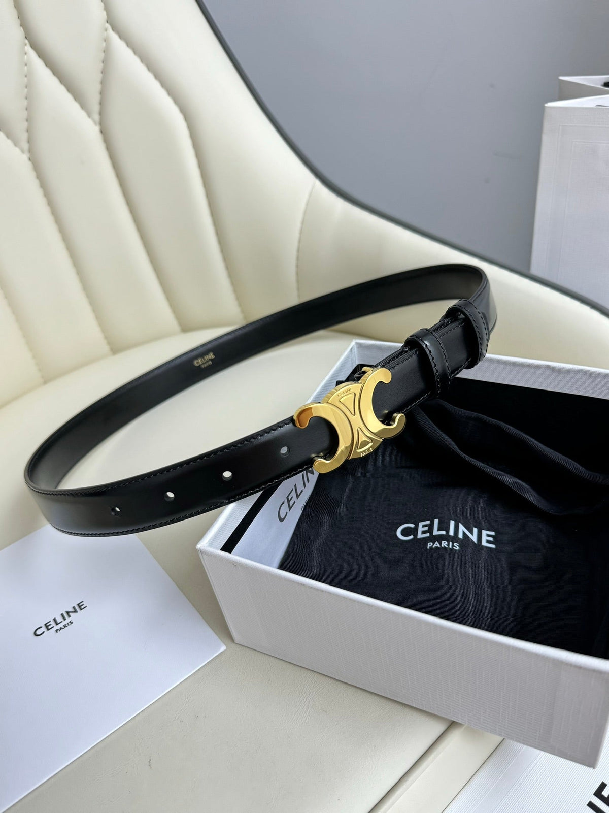 MEDIUM TRIOMPHE BELT 25MM BLACK LEATHER GOLD HARDWARE