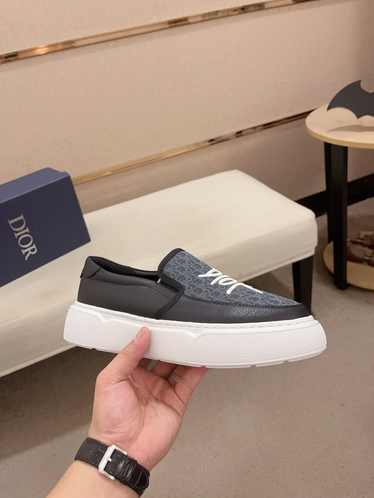 CD B23 SLIP ON BLACK CALFSKIN AND JACQUARD