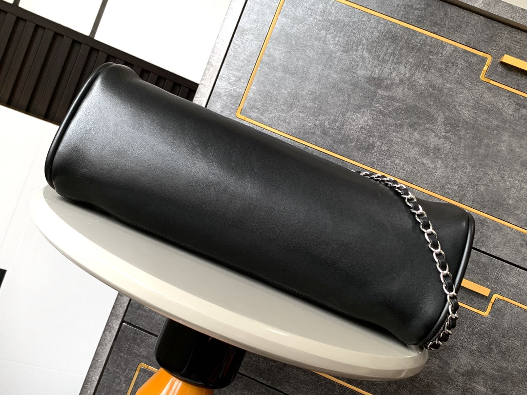 CC Vintage Hobo Bag 40cm Black Lambskin Silver Hardware
