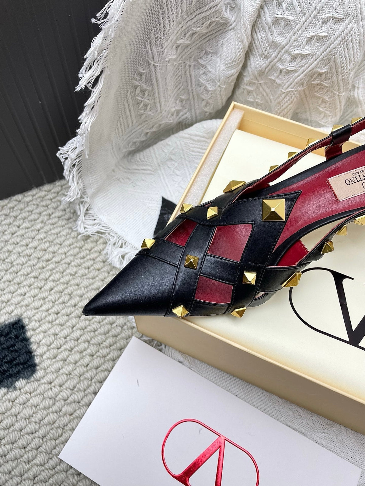 VT Studdy Kidskin Pumps 60mm Black Goatskin 611371