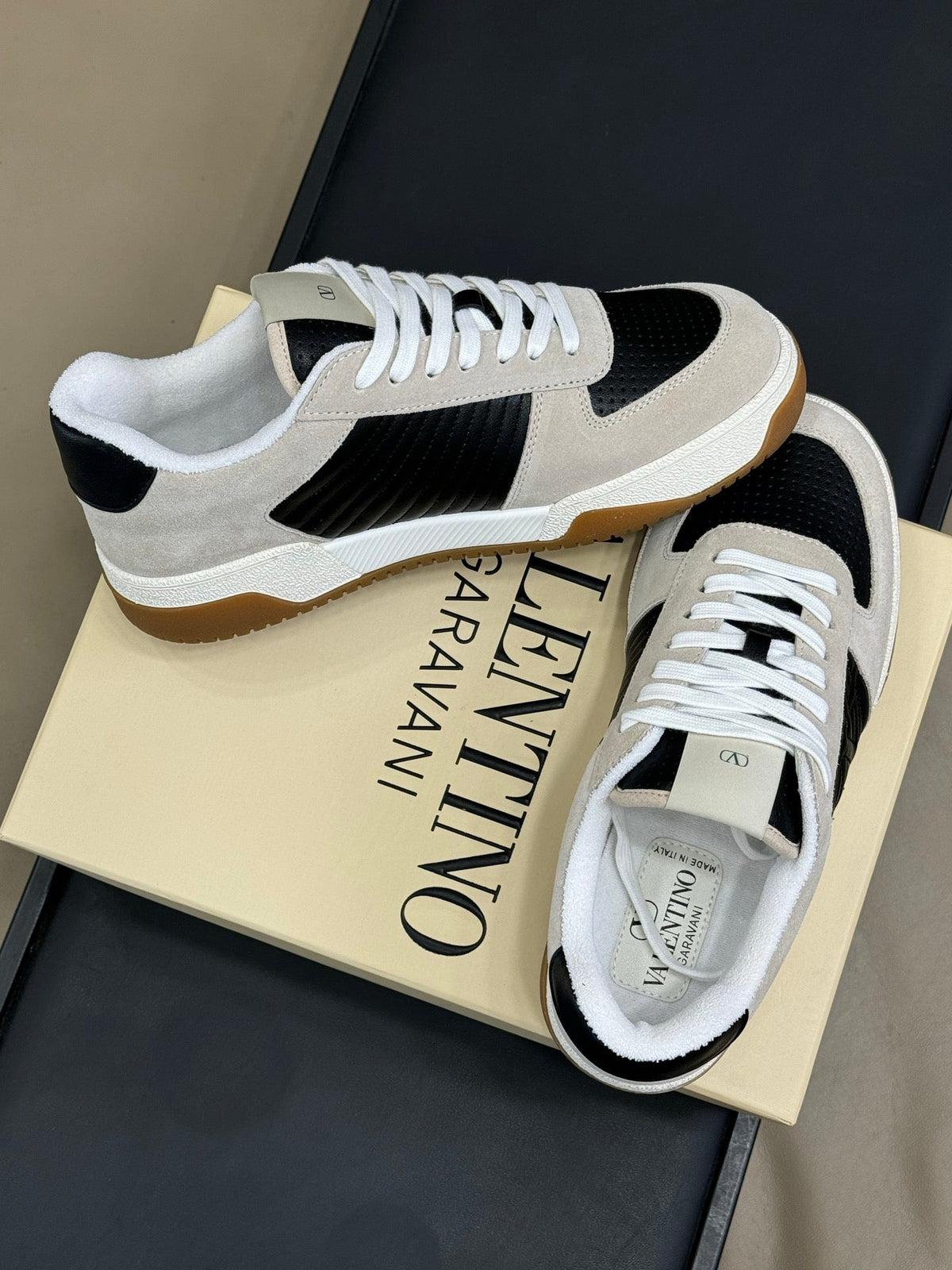 VT 2025 Sneaker Black White Suede Calfskin 548584