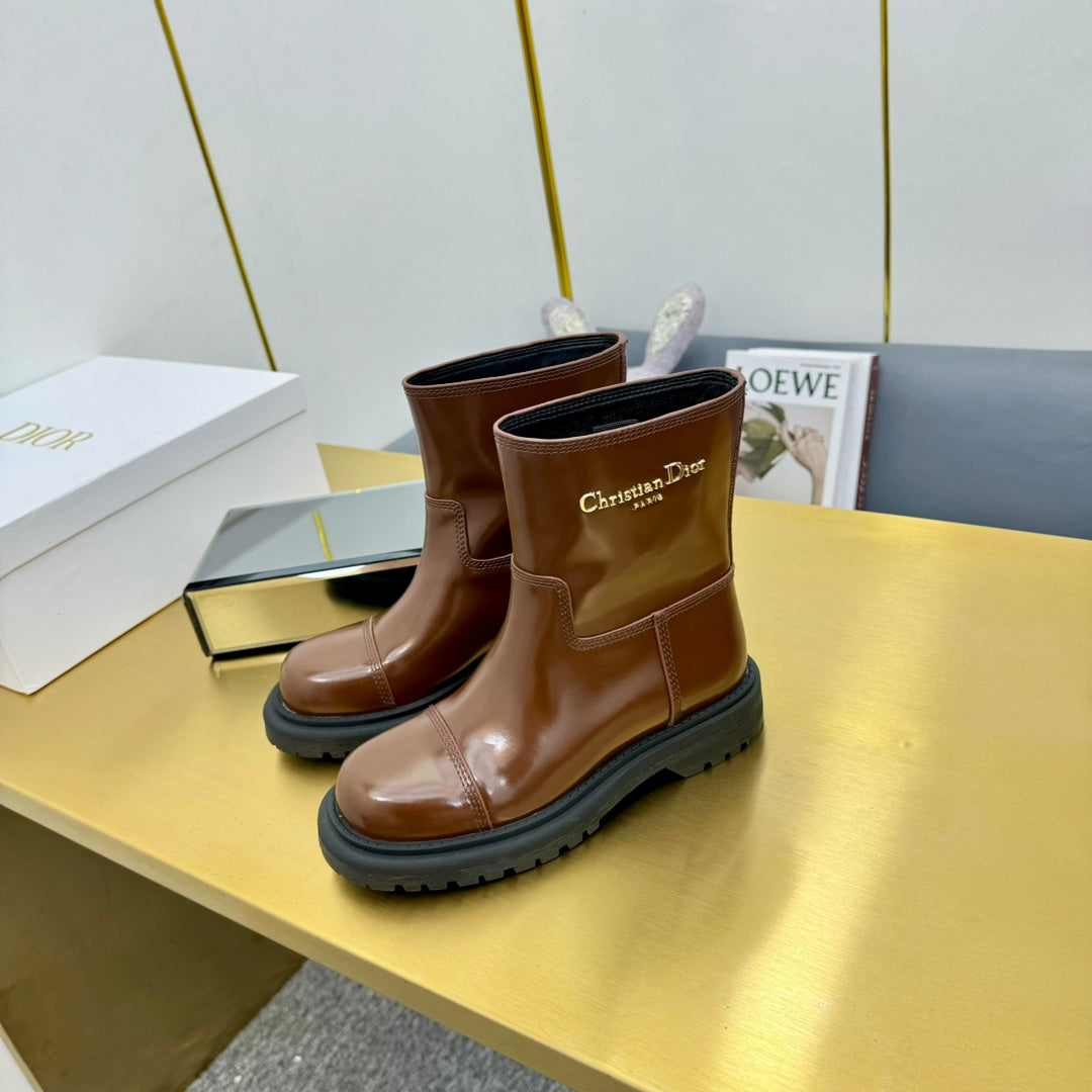 CD Ankle Boot In Glossy Brown Red Cowhide 111760