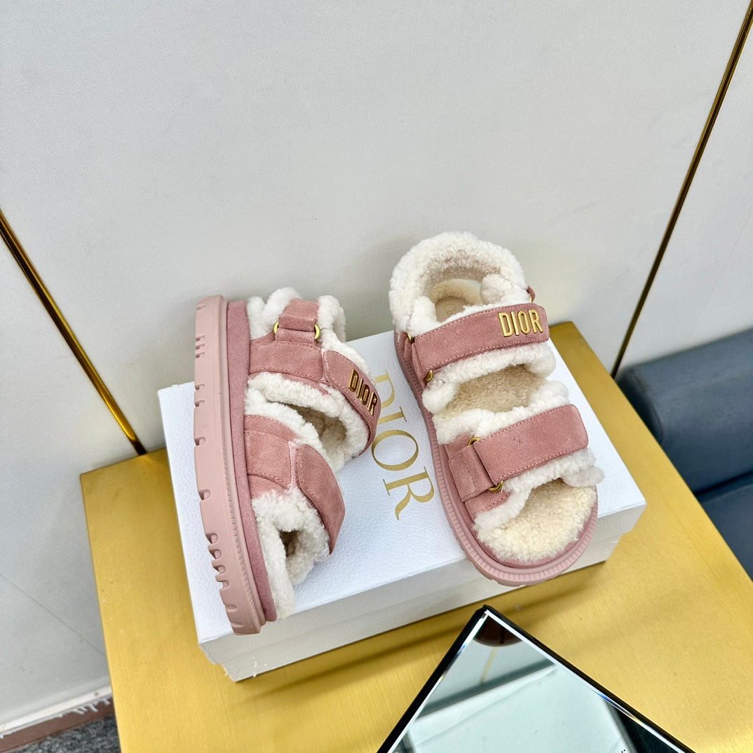 Dioract Sandal In Rose Pink Suede And Wool Fleece Lining 111052
