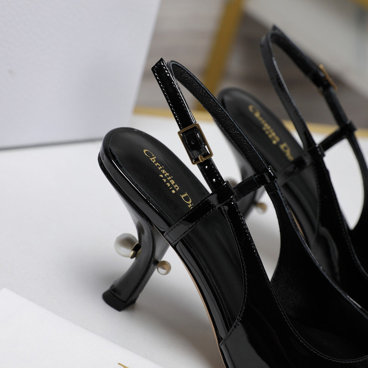 CD Tribales Slingback Pump Glossy Black Cowhide