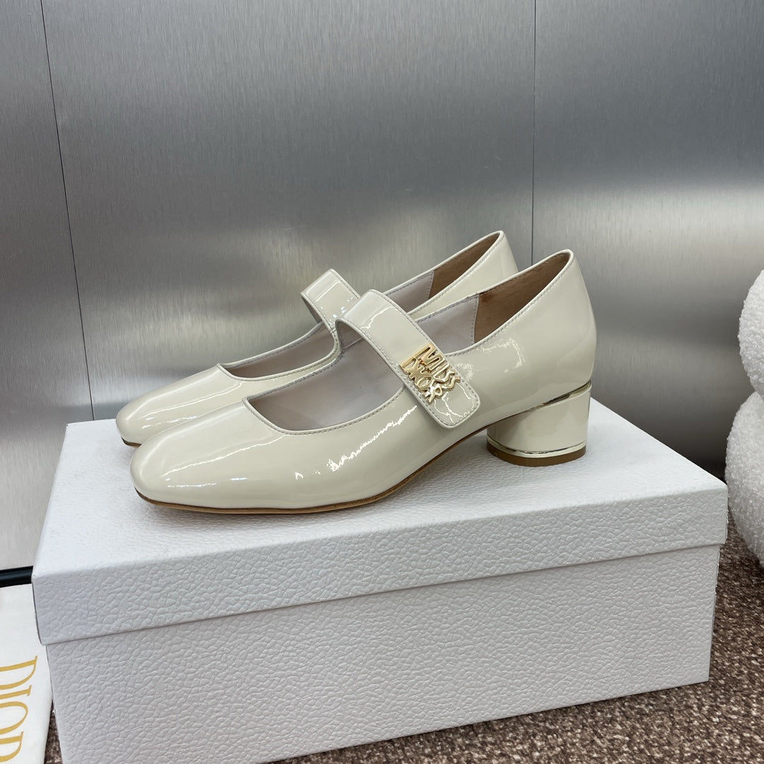 CD Miss Dior Pump 35mm Glossy White Lambskin