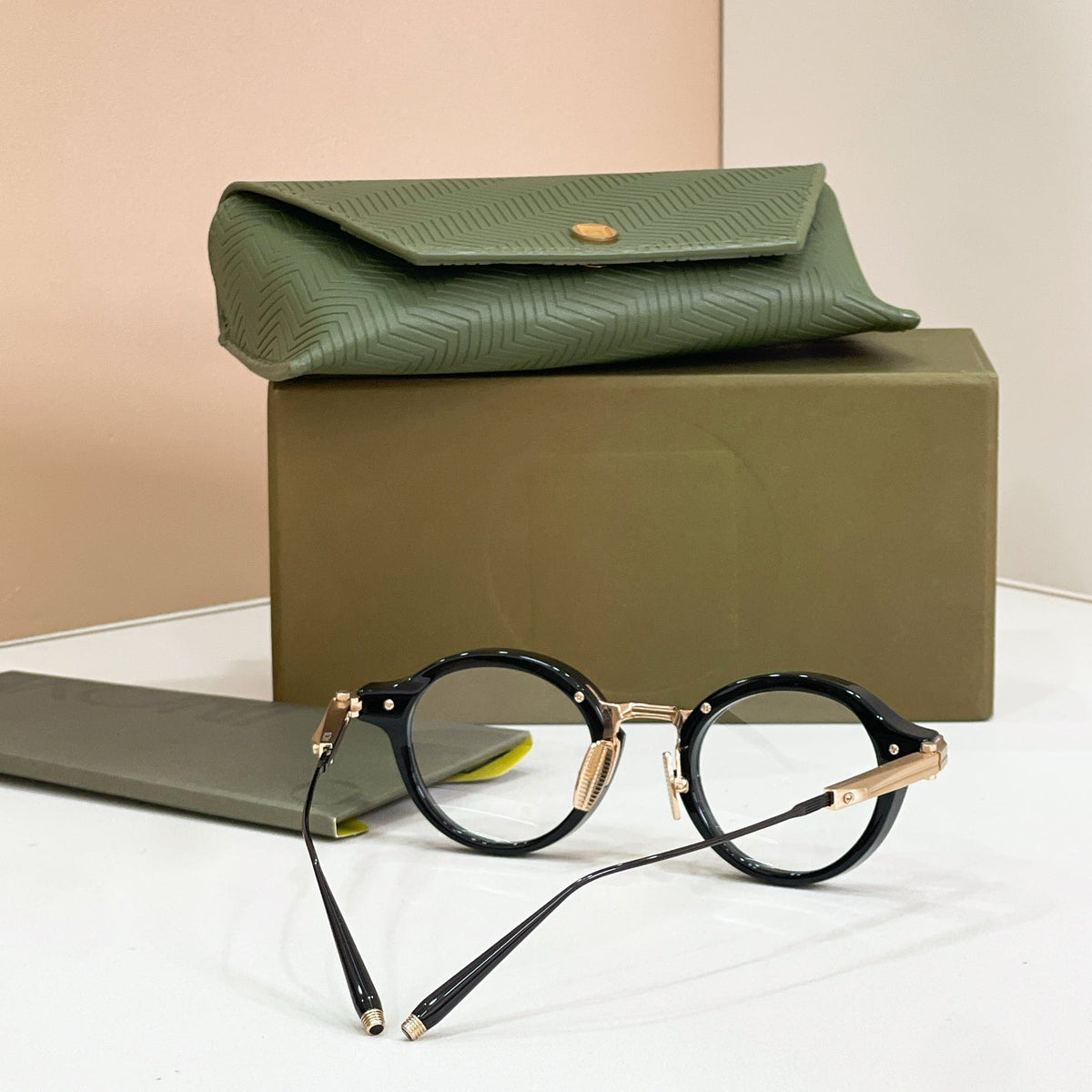 AKONI Sunglasses-AKX-415C