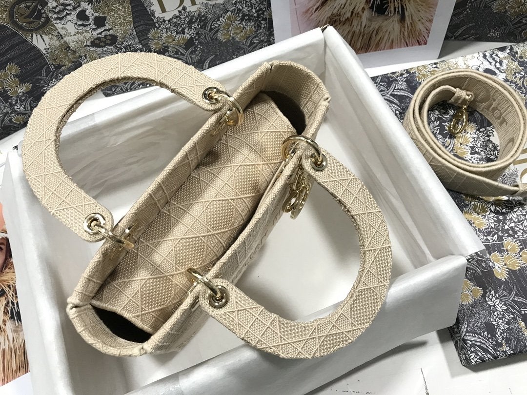MEDIUM LADY D-LITE BEIGE CANNAGE EMBROIDERY