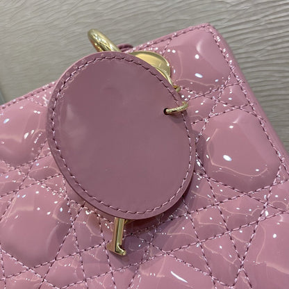 MEDIUM ULTRAMATTE BAG 20 PINK PATENT CALFSKIN