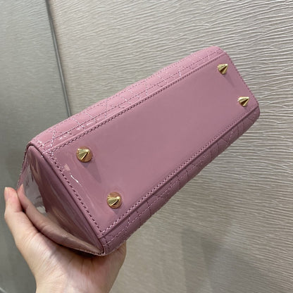 MEDIUM ULTRAMATTE BAG 20 PINK PATENT CALFSKIN