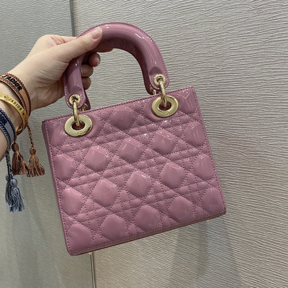 MEDIUM ULTRAMATTE BAG 20 PINK PATENT CALFSKIN