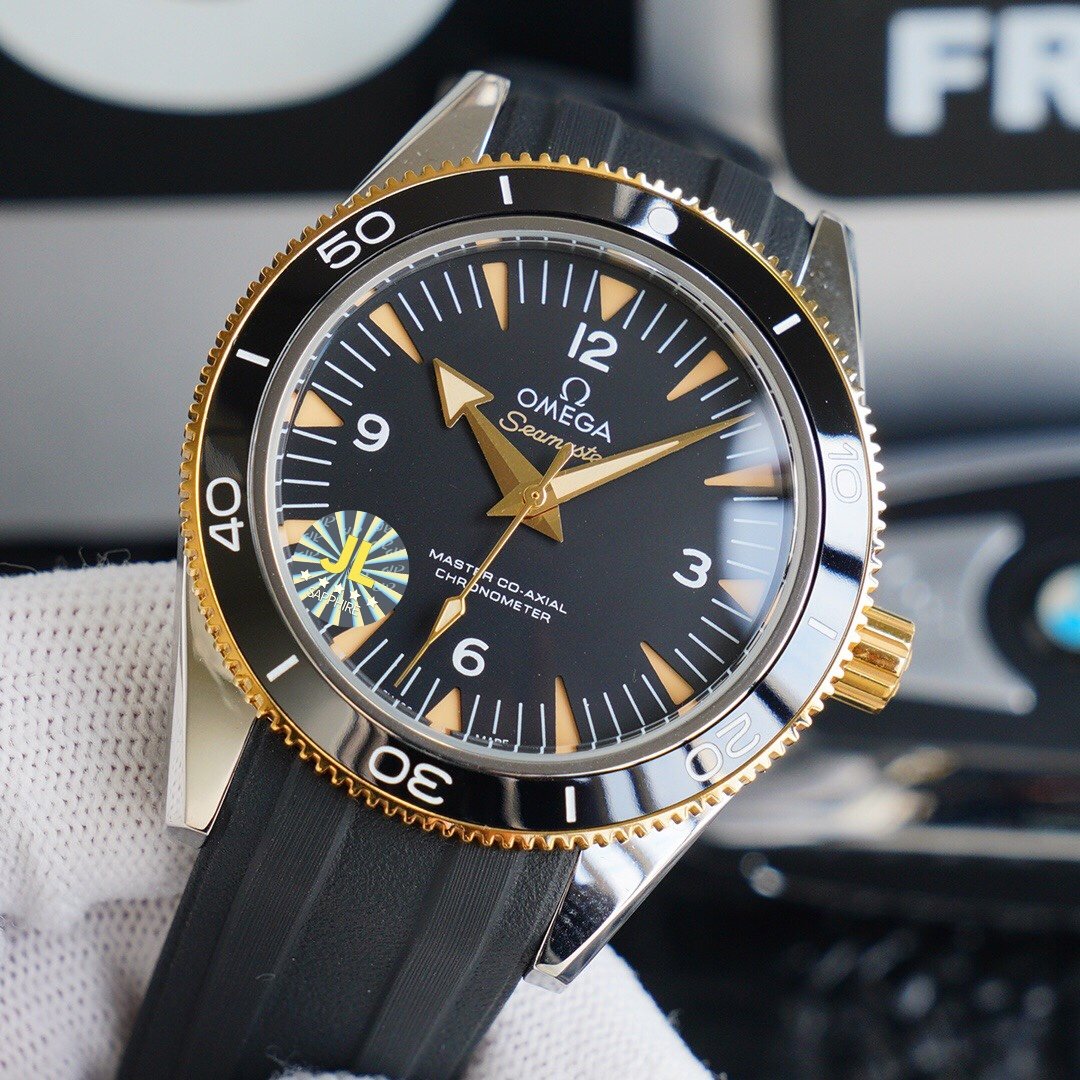 SEAMASTER 300M CO-AXIAL RUBBER